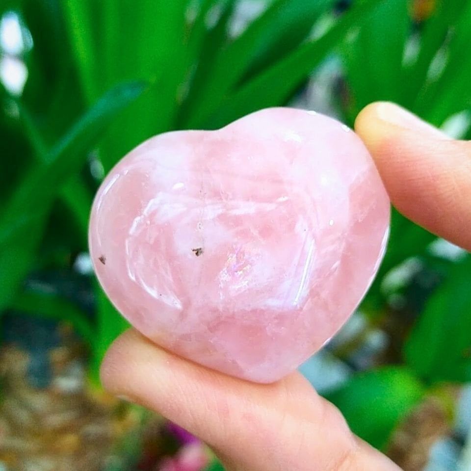 Pembe Kuvars Taşı Kalp Obje