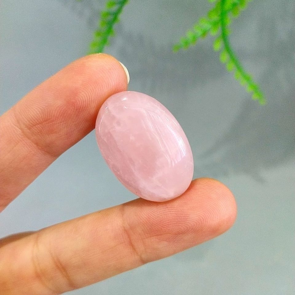 Pembe Kuvars Doğal Taş Kabaşon P81