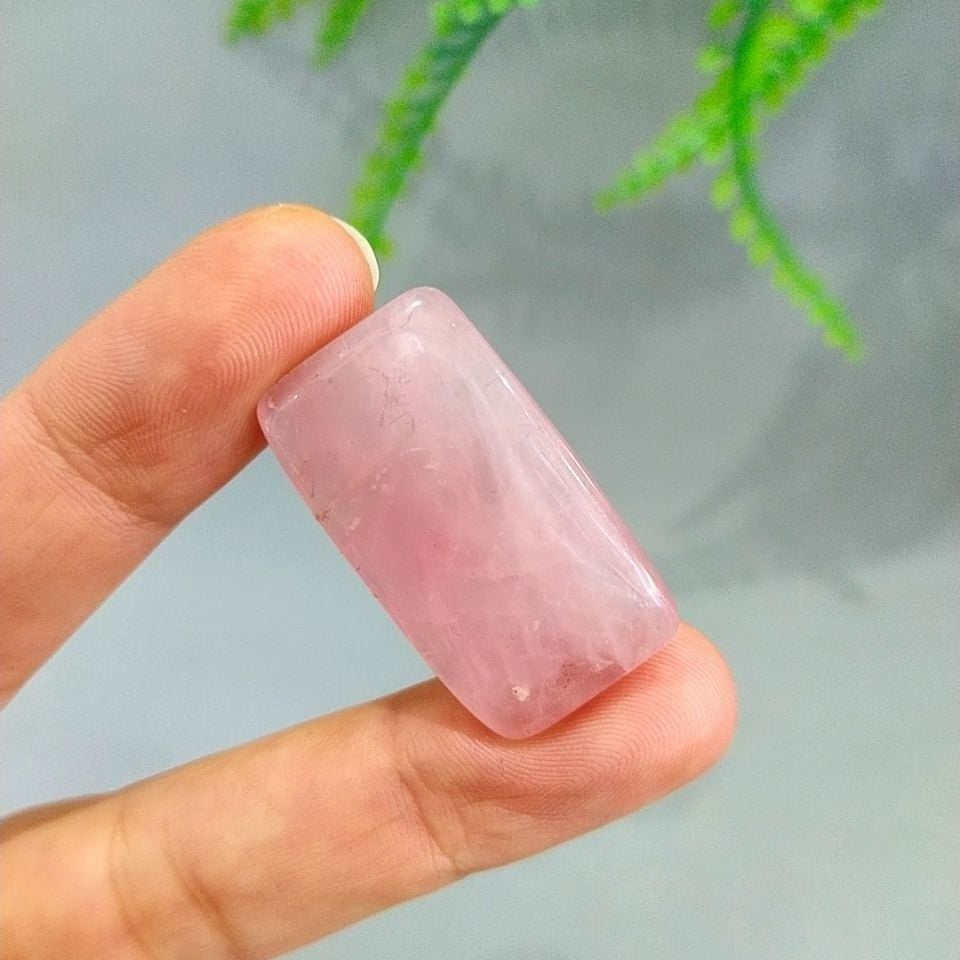 Pembe Kuvars Doğal Taş Kabaşon P84