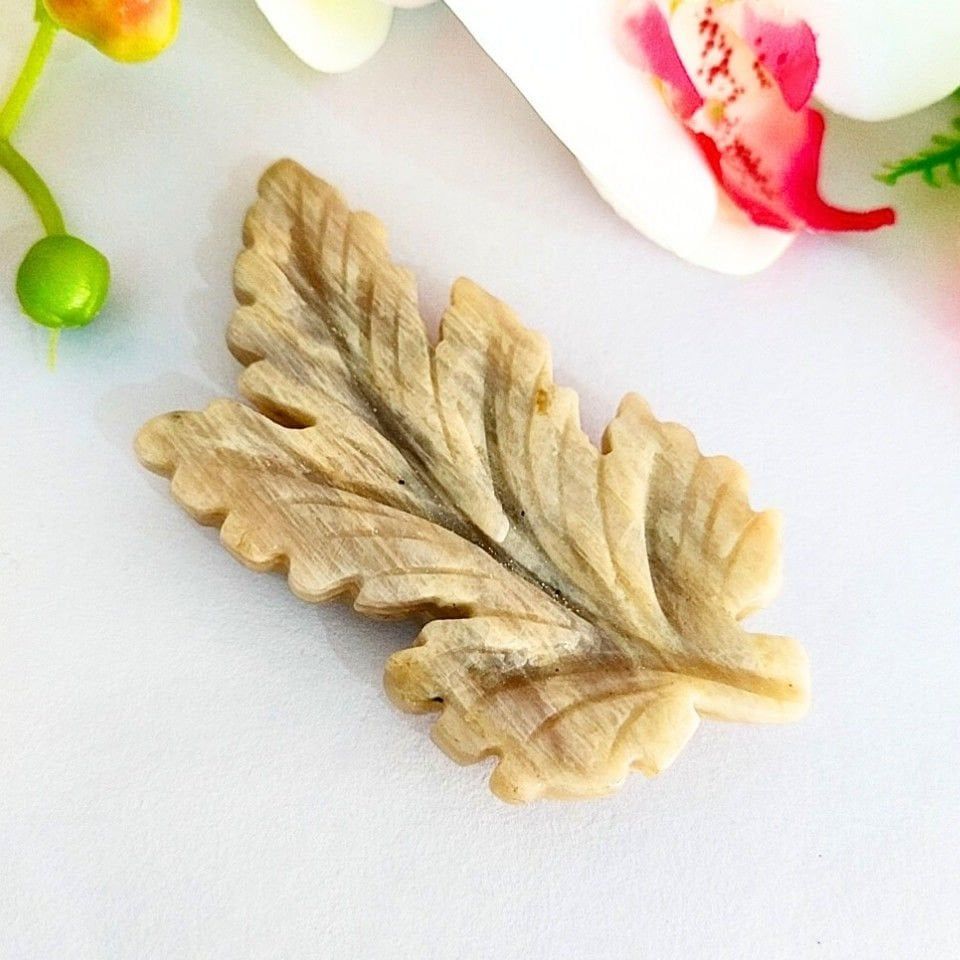 Ay Taşı Oyma (Carving) Doğal Taş Kabaşon - KAB412
