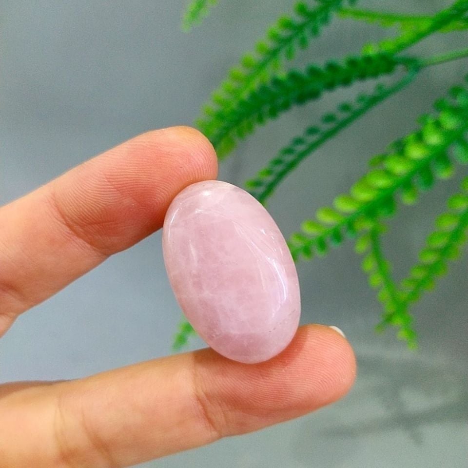 Pembe Kuvars Doğal Taş Kabaşon P122